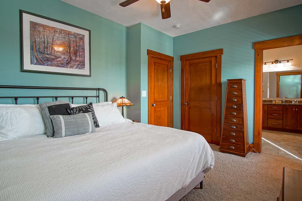 4 Br: Sanctuary 11