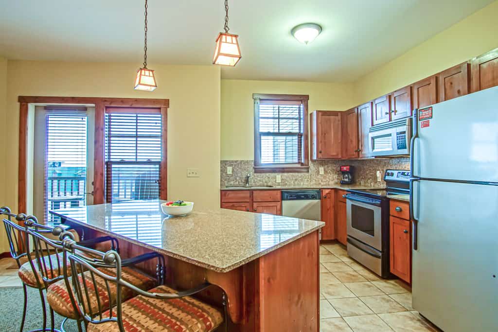 2 Br: Soaring Eagle Lodge 317: Luxury Bell Tower Condo - Great Amenities -Slope Side