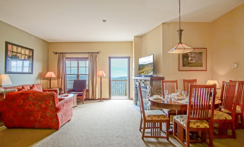 2 Br: Soaring Eagle #411: Luxury Lodging. Great Amenities Slope Side!