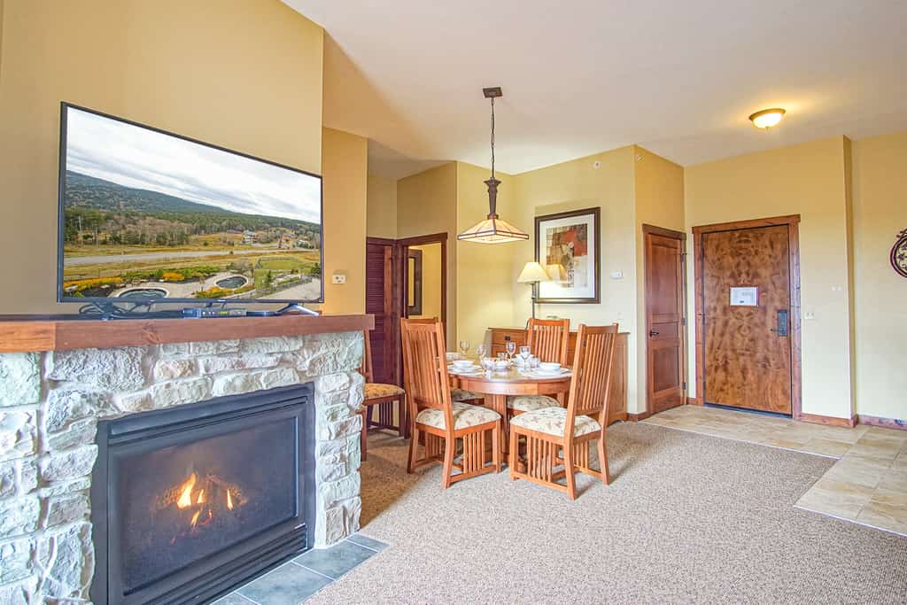 2 Br: Soaring Eagle #411: Luxury Lodging. Great Amenities Slope Side!