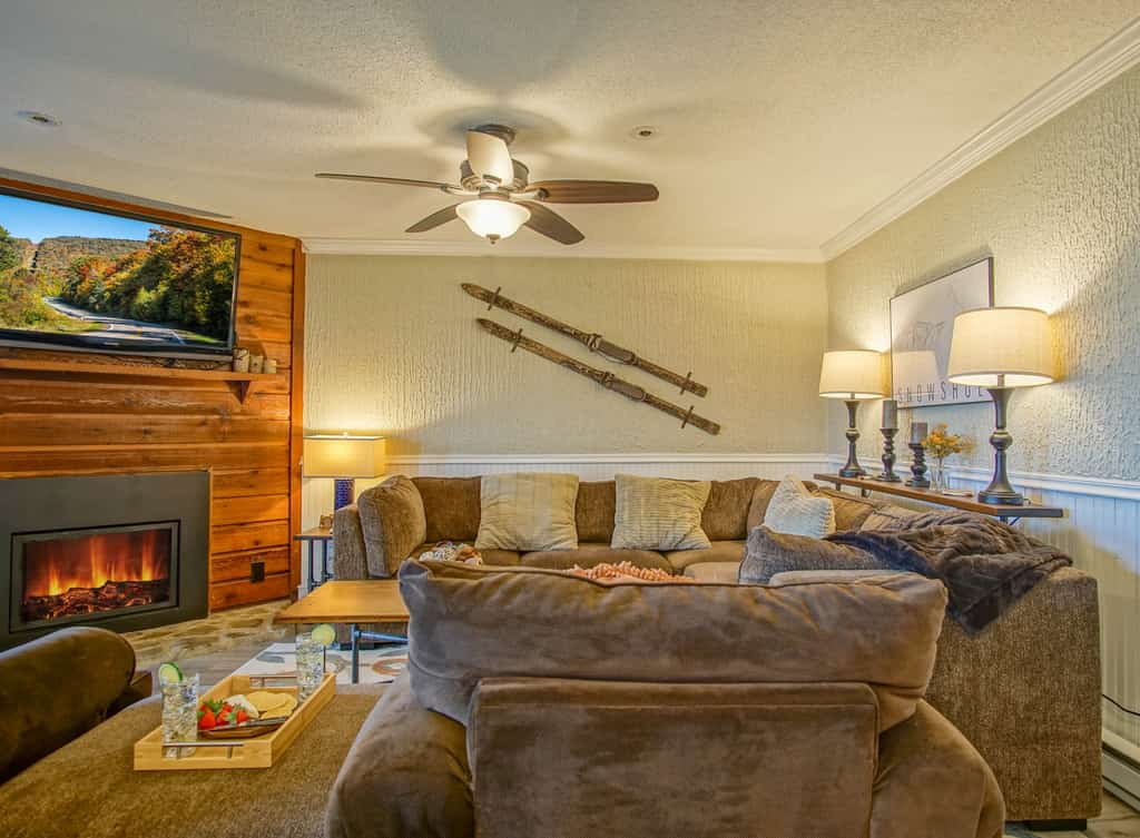 Summit 107B 3Br Condo