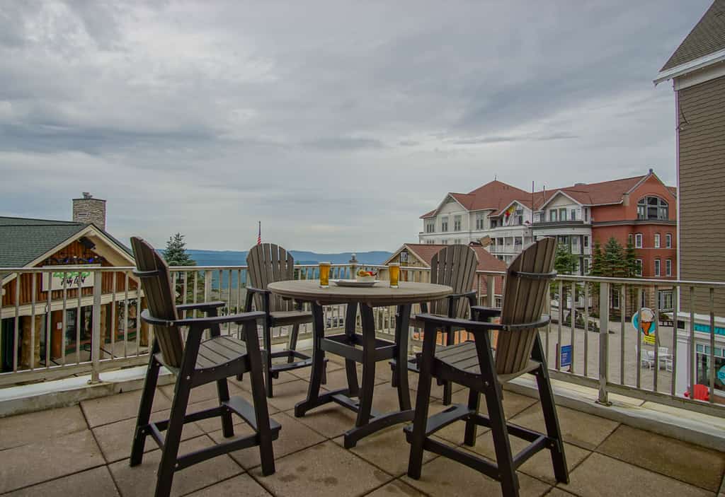 Highland House #102-104: 2Br: 2 Bath
