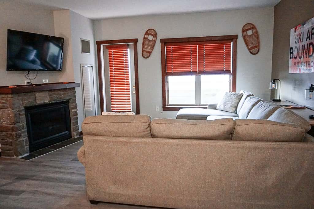 2 Br: Soaring Eagle 216