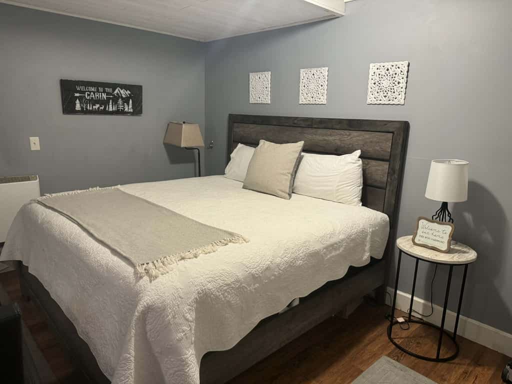 Overlook Condo 21-C Studio Off Mountain Lodging