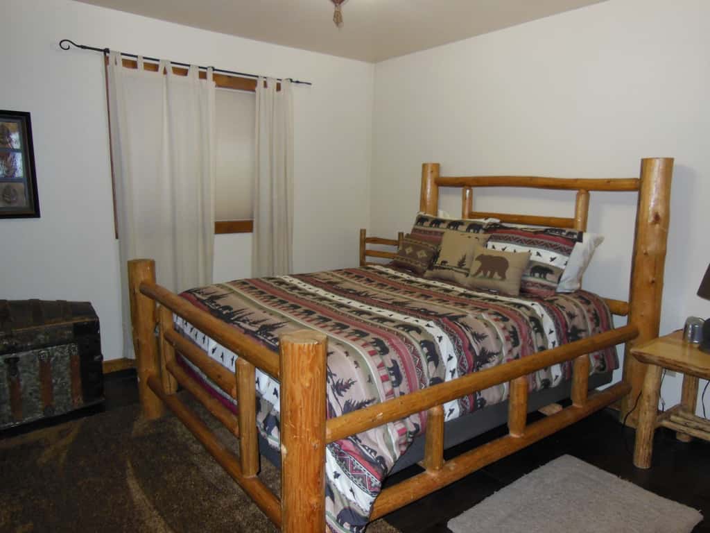 Middlefork River Chalet