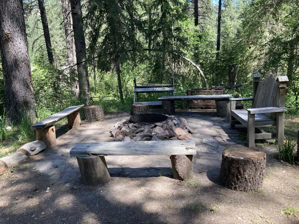 Middlefork River Chalet