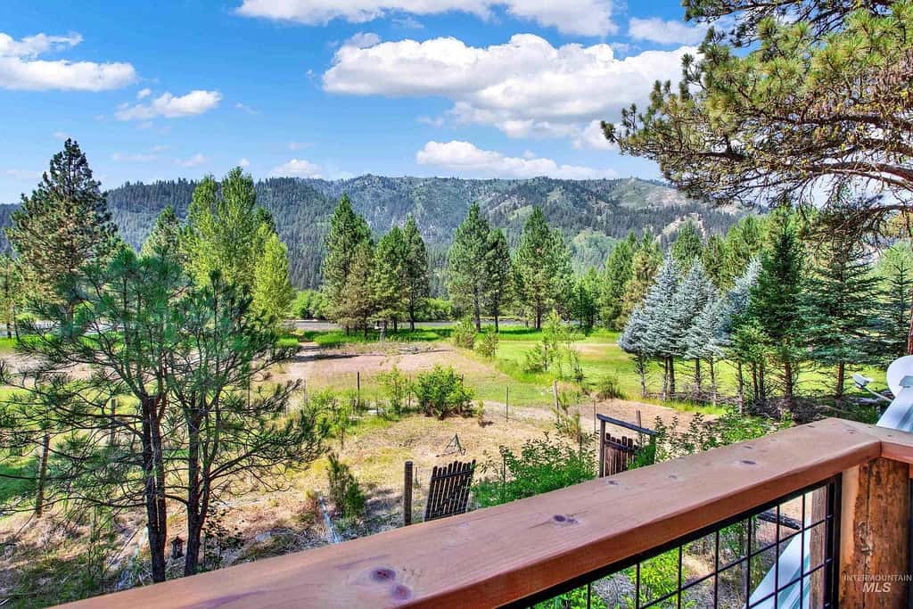 Eagle River Lodge