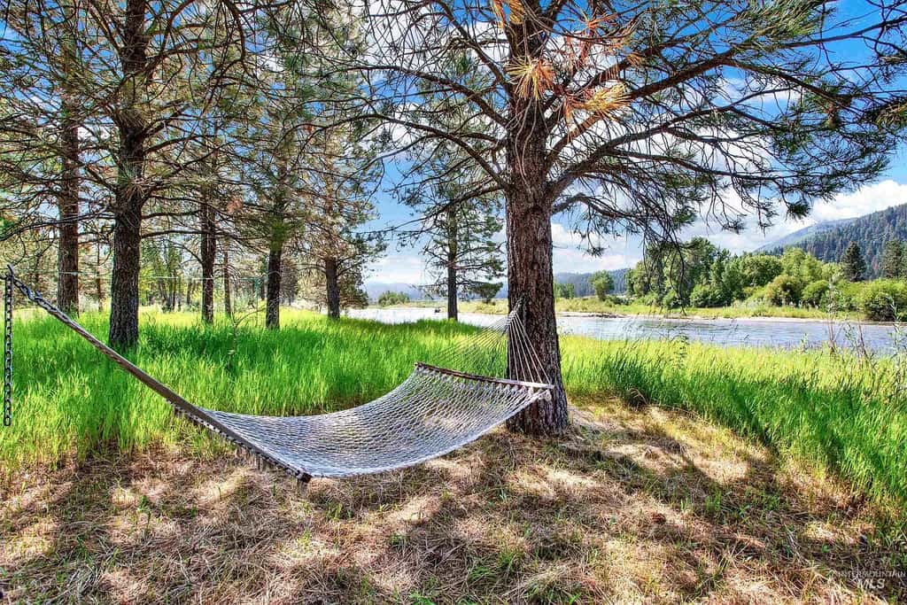 Eagle River Lodge