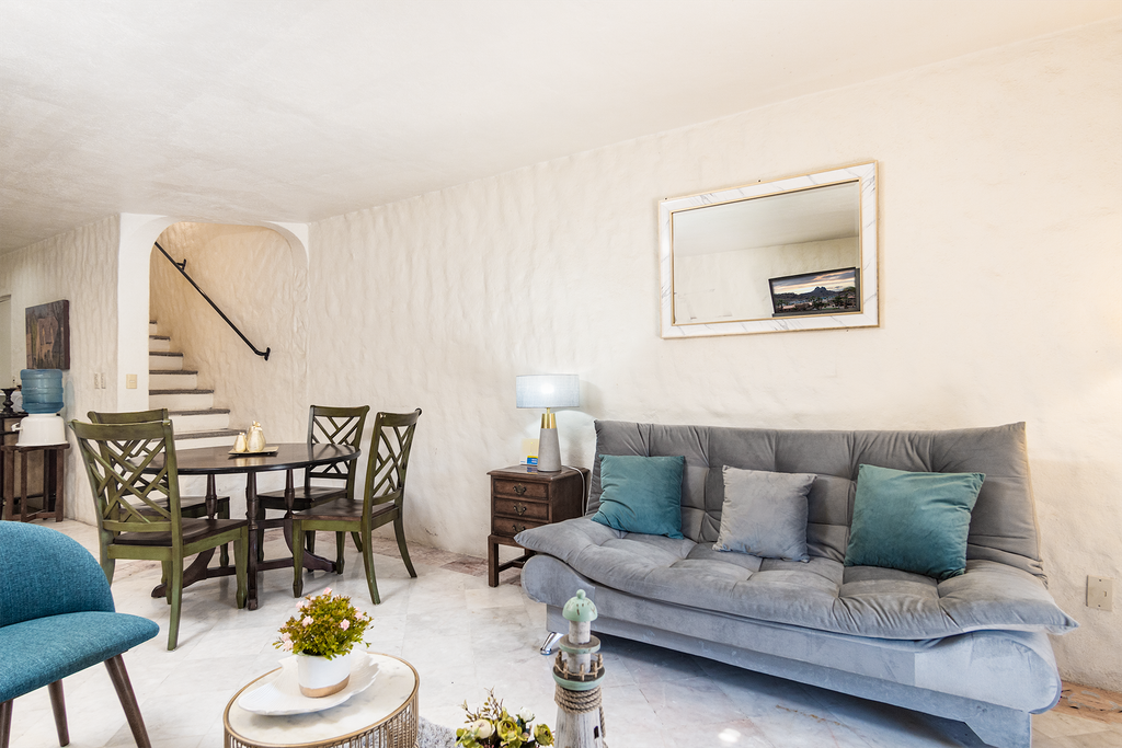 Condo 110 in Las Glorias