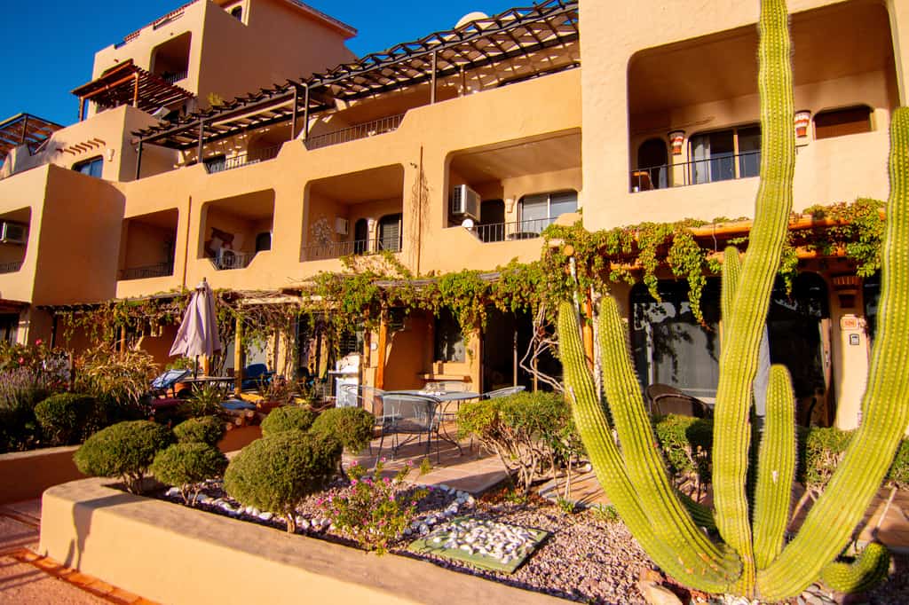 Las Glorias Condo 105