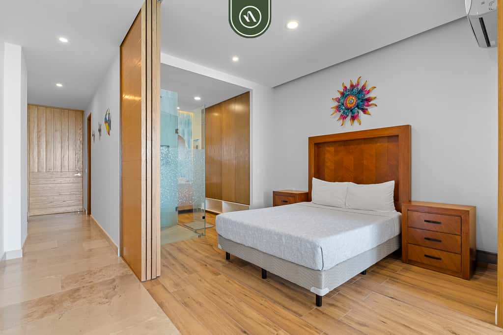 Naarena 402