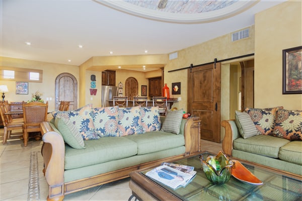 Bella Sirena BB 402 Newly Renovated Recovery Zone Stunning Ocean View Condo