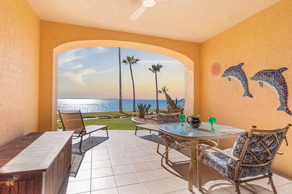 Princesa Resort E-108 Salty Life Ground Floor Adorable Condo