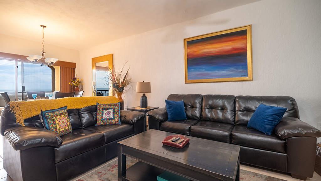 Princesa Resort E-407 Fore Shore Retreat Organized Ocean Front Condo
