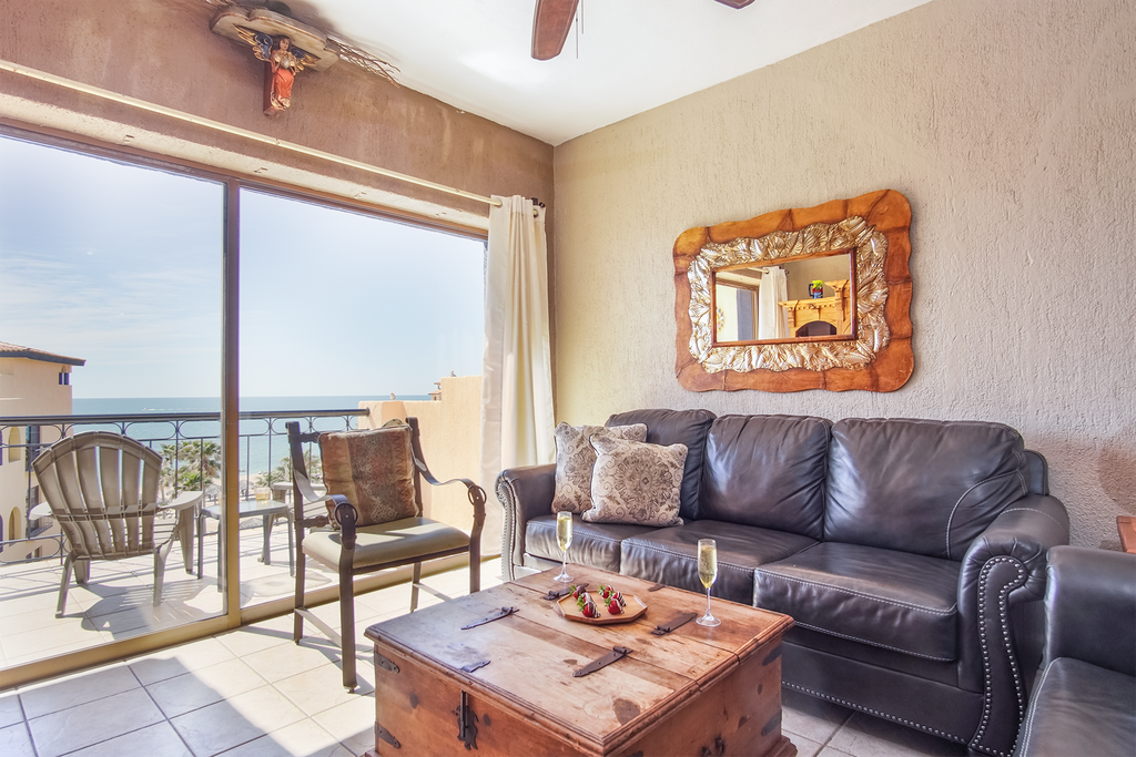 Princesa Resort D-509 Whispering Sands Great Ocean View Condo