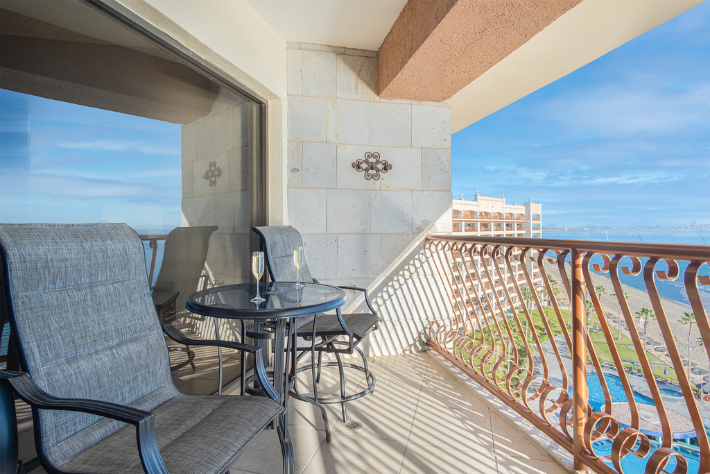 Sonoran Sun W-906 Sunset Strip Relaxing Oceanfront Condo