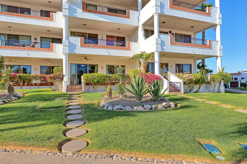 Casa Blanca CB-102 Let Me Count The Waves Beautiful View Condo