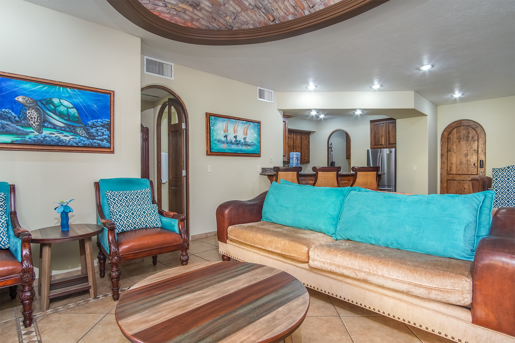 Bella Sirena BB 101 Ultra Modern Ground Floor Large Patio Ocean Front Condo