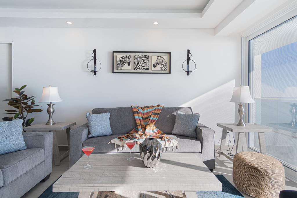 Velero 902 Ocean front condo