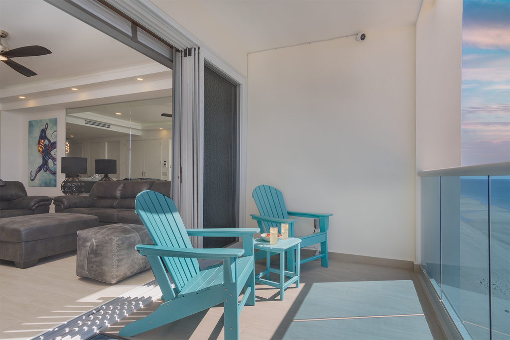 Lavish 1 bedroom Beach Front Condominium Encantame C-1603