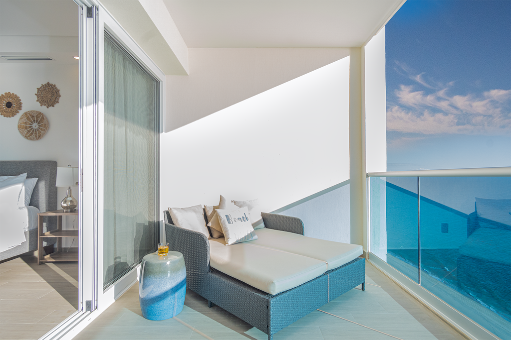 Sandy Paws 2 bedroom 2 bath Ocean Front Encantame Towers C1604