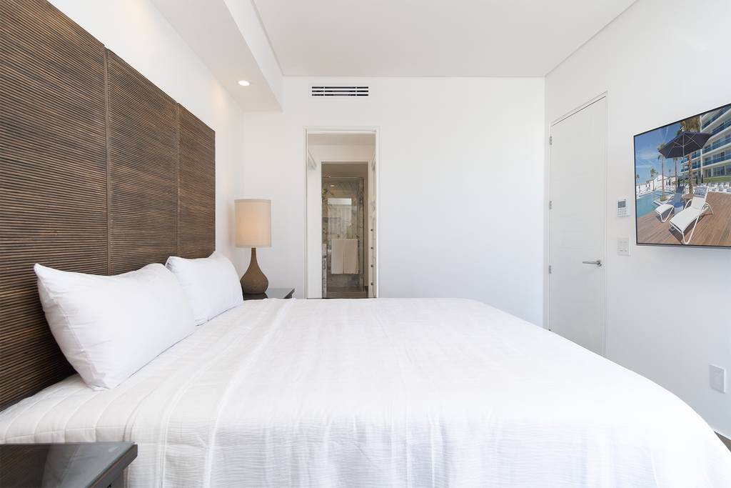Splash in The New Lazy River/Stay in Modern Luxury  Encantame C-403