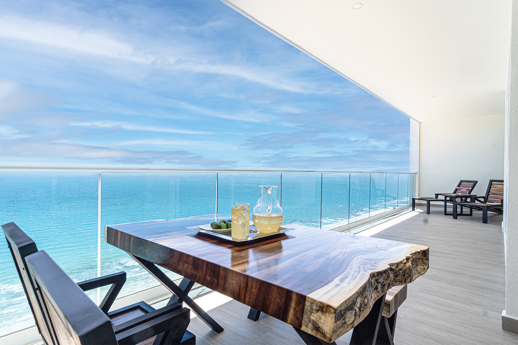 Encantame Towers Velero 2204