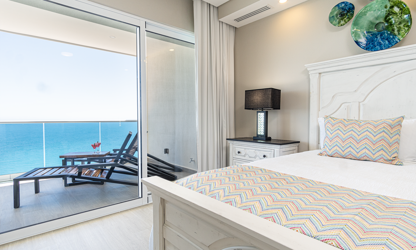 Modish 2 BR Condo at Encantame Towers Velero 2204