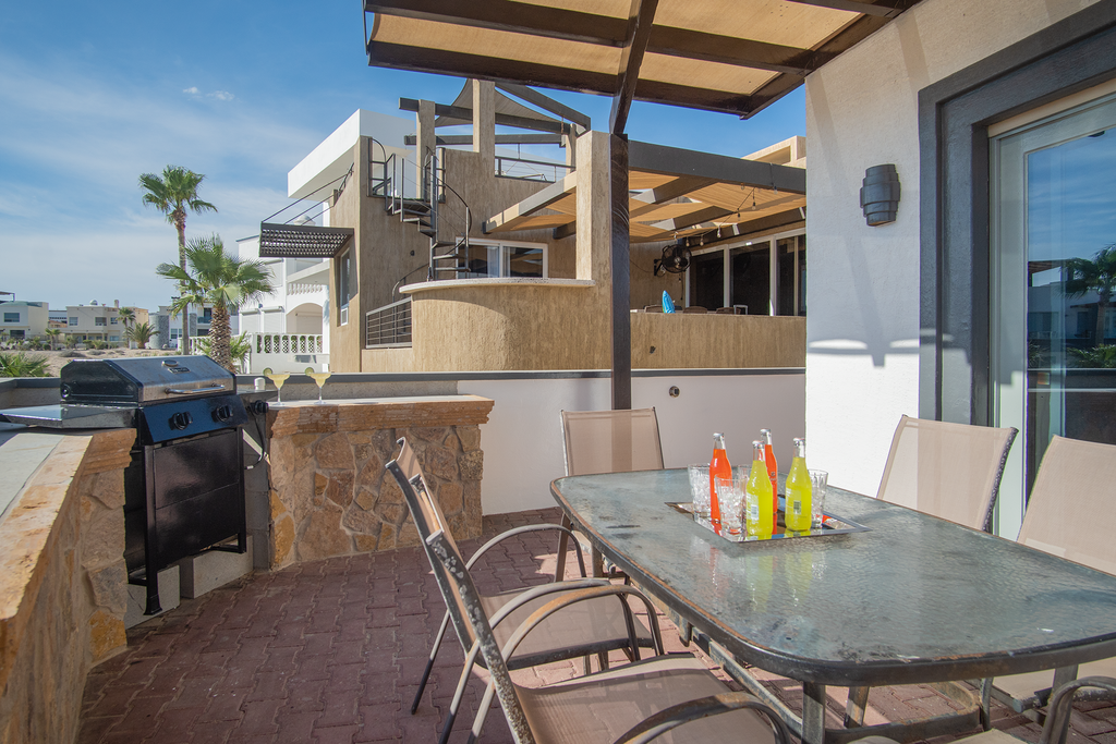 Casa de Miguel Lux Scenic Gem Newly Renovated Ocean view