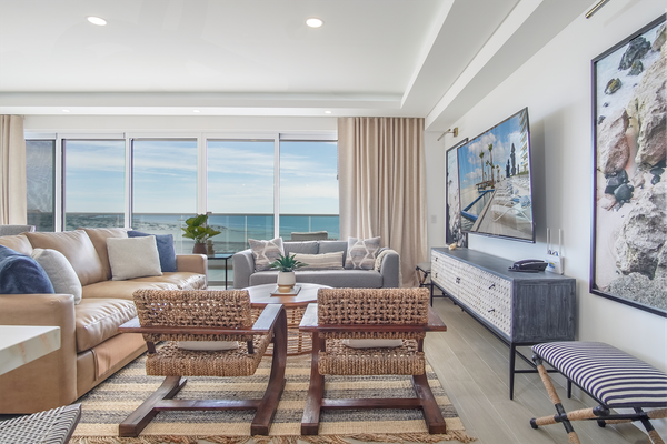 Awesome 3 bedroom condo Encantame Tower E 301