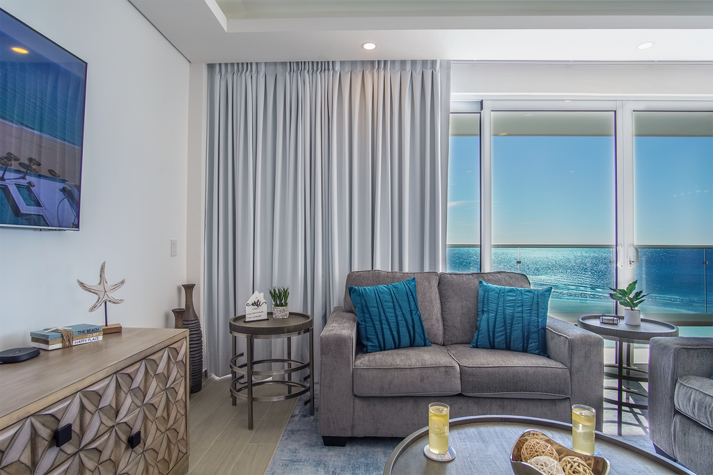 Stunning Beach front Encantame Verano 605