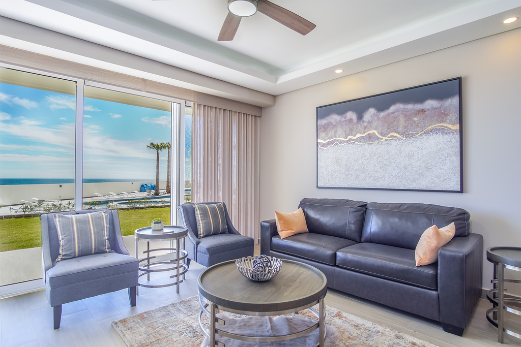 Spectacular 2 bedroom condominium Encantame E102