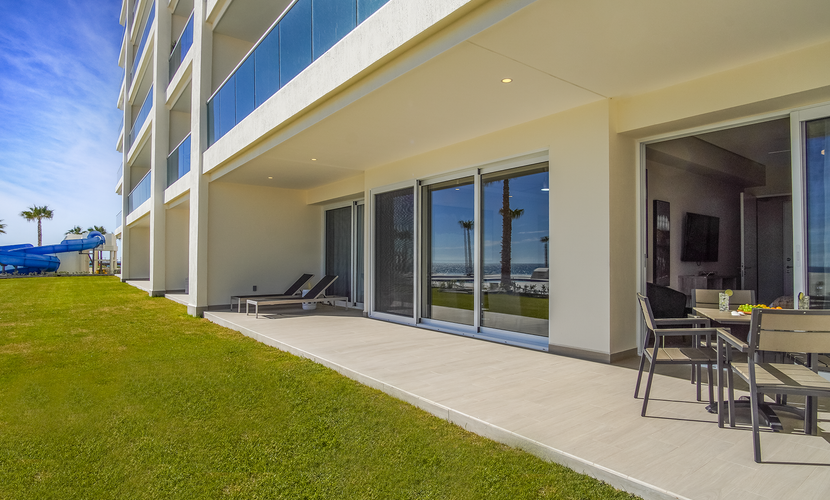 Spectacular 2 bedroom condominium Encantame E102