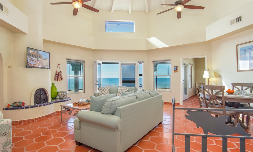 LItalien Oceanfront Home at Playa Dorada