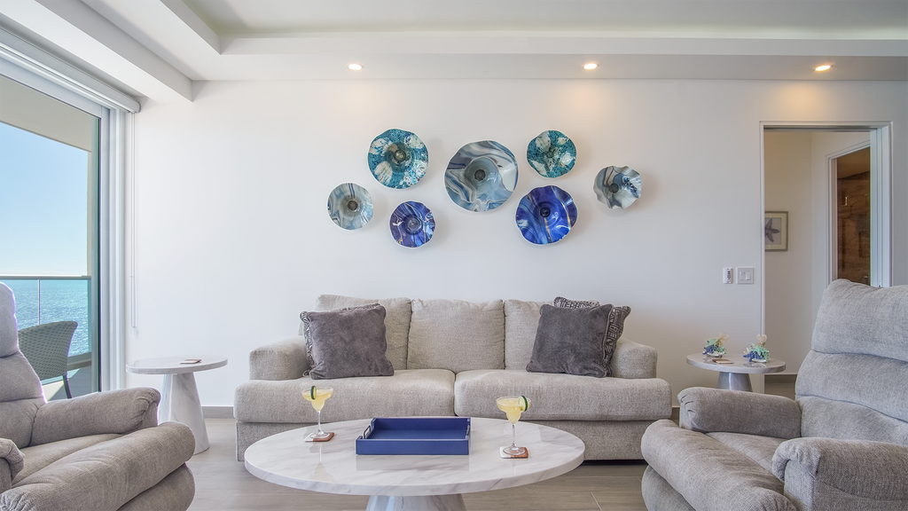 Perfect family 2 bedroom condo E1804 Encantame