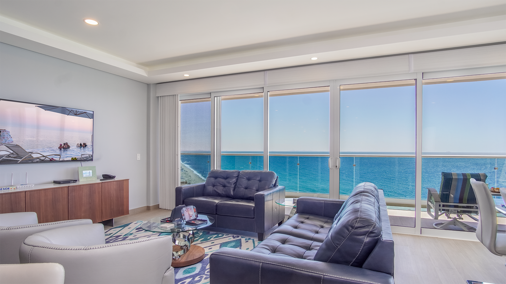 Spectacular Ocean View Condo Verano 2205 Encantame Towers