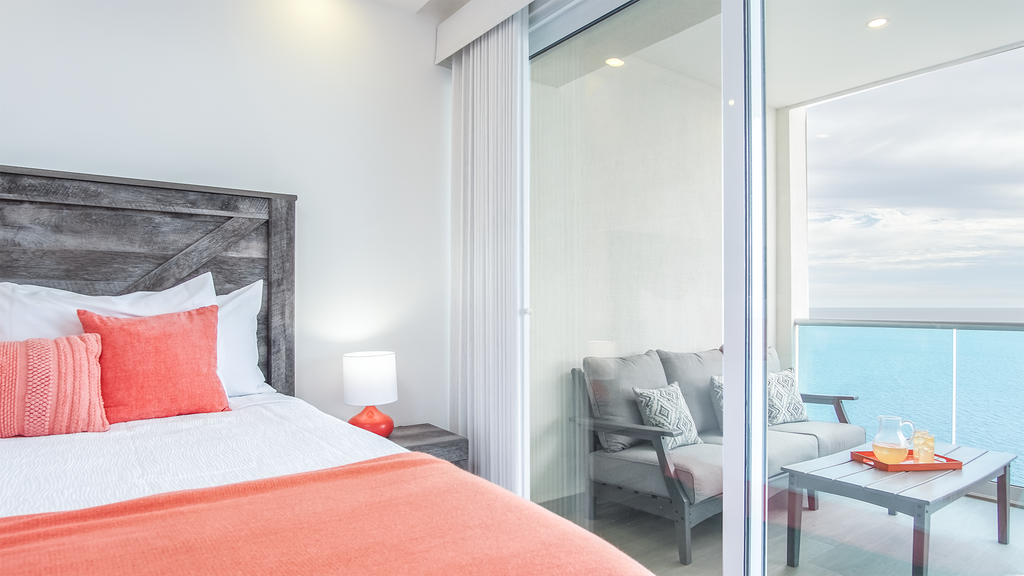 Splendid Waterfront 2 bedroom Velero 1804 Encantame Towers