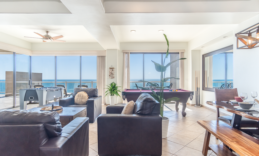 PENTHOUSE**Las Palomas 3 BR 3 BA Diamante 1006