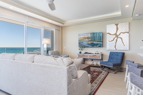 Panoramic water front deluxe condo Encantame Viento 605