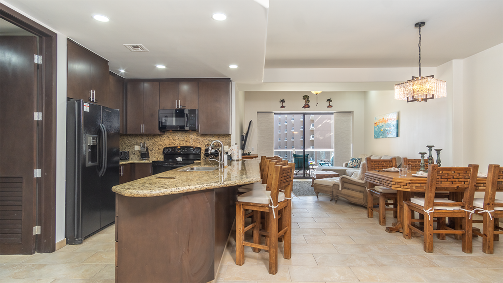 Beautiful 1 BR 1BA Las Palomas Cabrillo 602