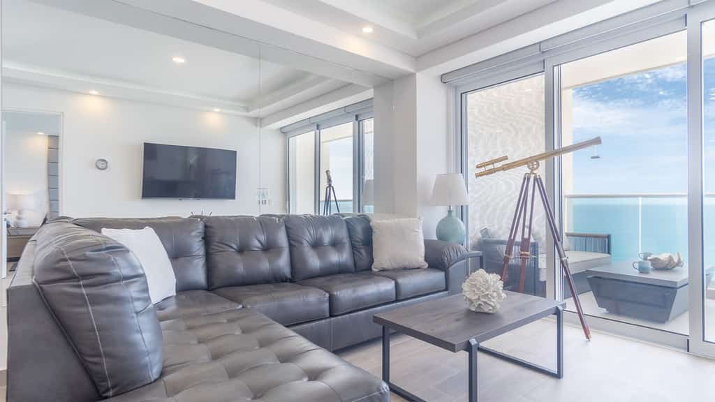 Amaizing condo by the beach Encantame W1203
