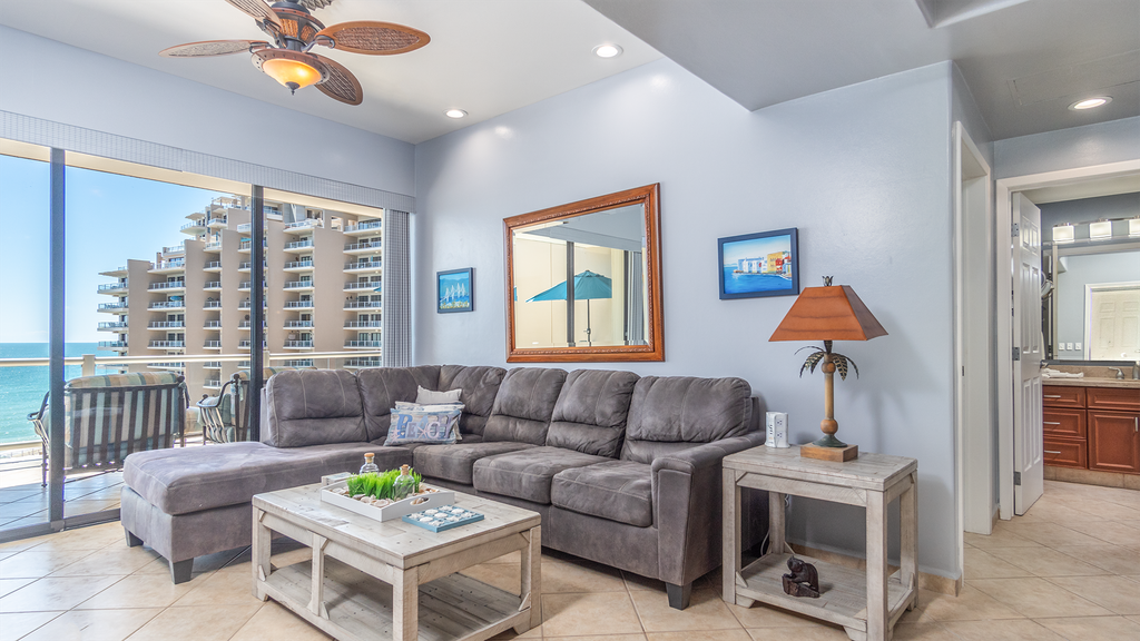 Las Palomas 2 BR 2 BA Diamante 601