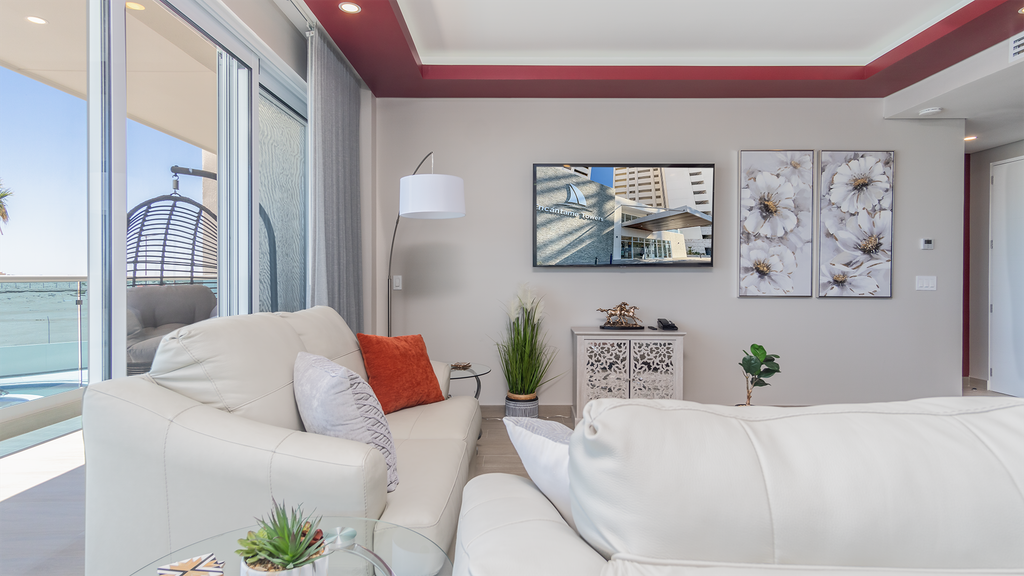 Luxury ocean front condo Viento 205