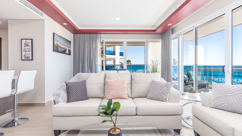 Luxury ocean front condo Viento 205