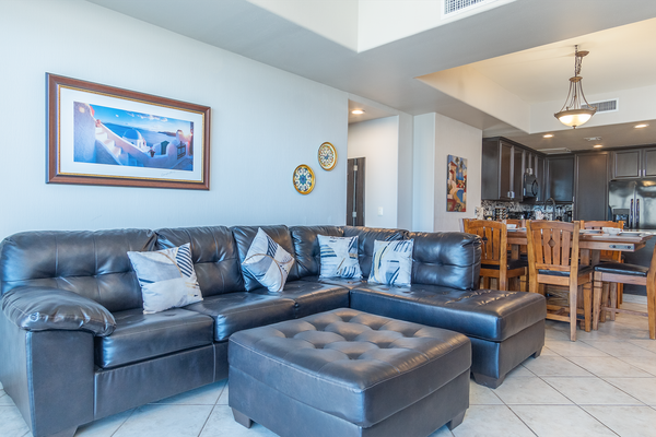 Las Palomas 3 BR 2 BA Topaz 801