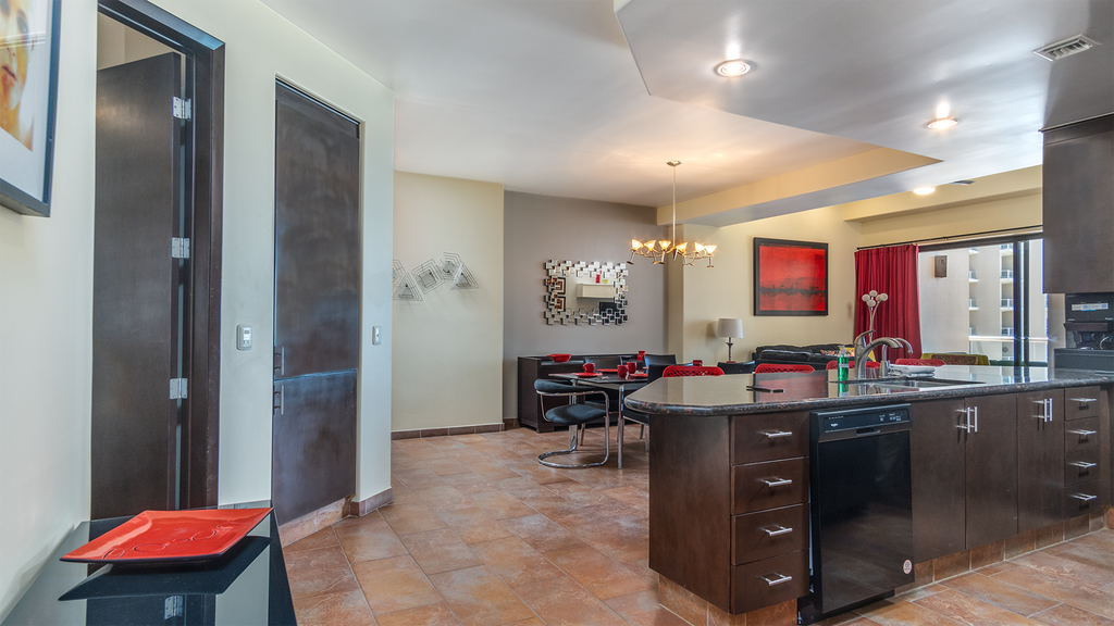 Las Palomas 1 BR 1BA Cortez 605