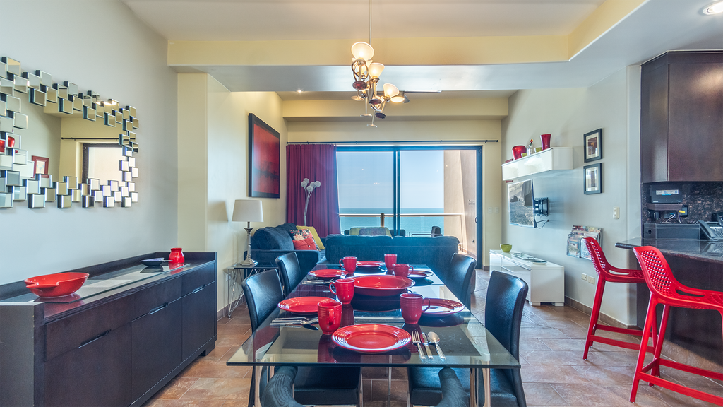 Las Palomas 1 BR 1BA Cortez 605