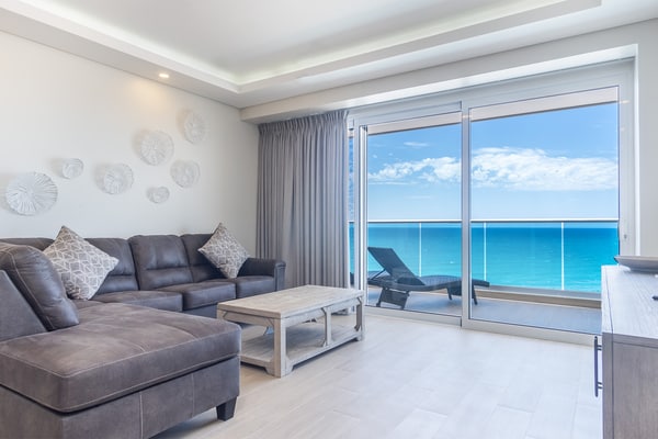 New & Amazing condo @ Encantame W604