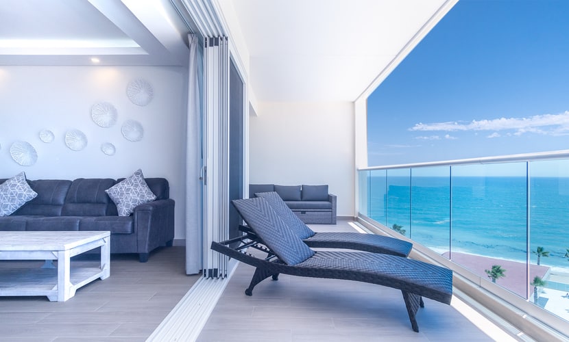 New & Amazing condo @ Encantame W604