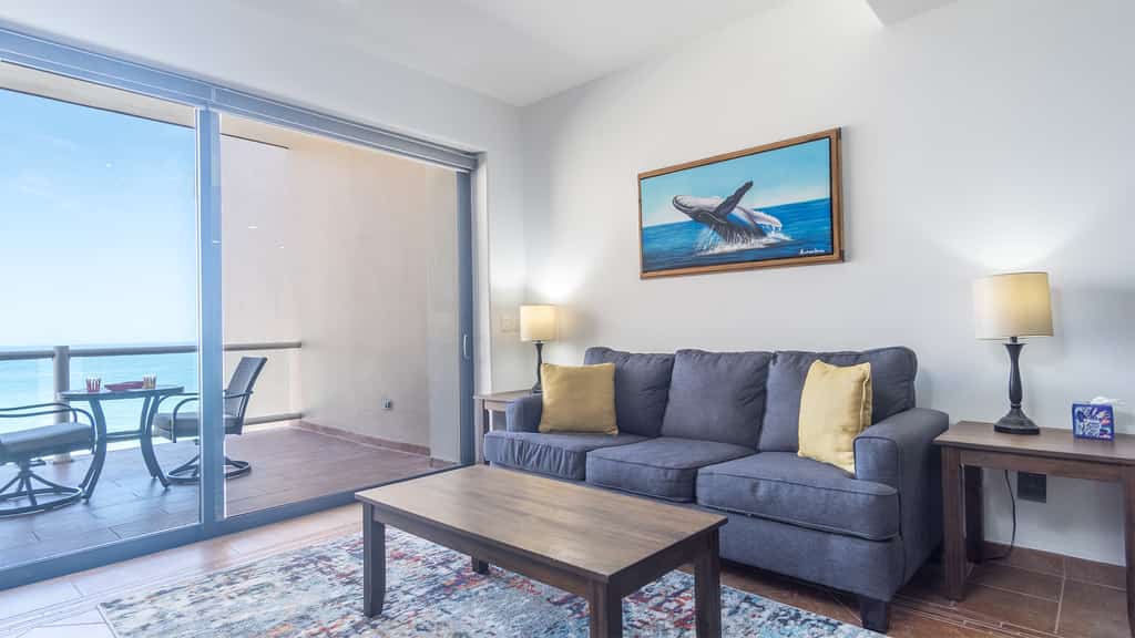 Las Palomas Phase II Cordoba 702 Exceptional Oceanfront 1 BR Unit